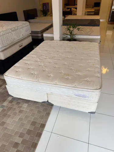 Colchão Queen MAXFLEX COM CAMA BOX SEMINOVO - Entrego!