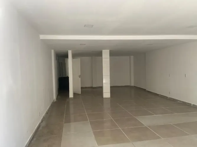Imóvel para aluguel com 82 metros quadrados em Centro - Duque de Caxias - RJ