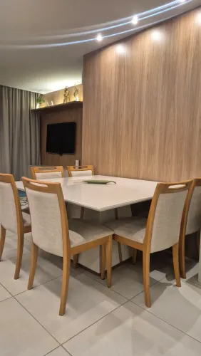 Mesa de jantar 6 lugares