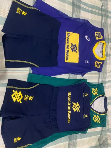 Kit camisetas e shorts oficiais vôlei Brasil