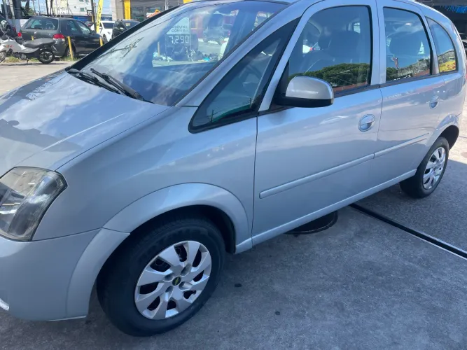 Chevrolet Meriva JOY 1.4 MPFI 8V Econoflex 5P 2011