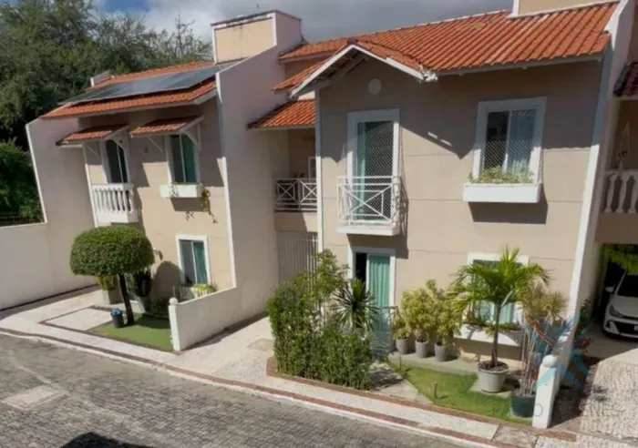 Casa Duplex à venda, 102 m² por R$ 790.000
