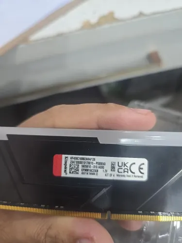 Memória Kingston FURY Beast RGB 32GB DDR4 2666MHz CL16