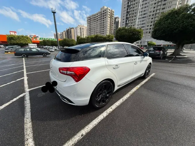Citroen DS5 1.6 SO Chic Turbo 16V 5P Aut. 2016