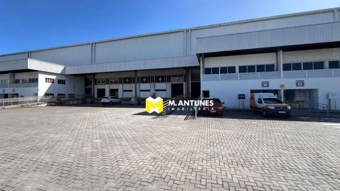 Alugue Galpão em Condomínio Prazeres (Jaboatão), com 1.002m² 3 docas e rampa