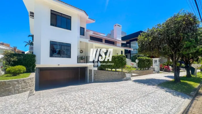 Casa com 5 suítes, terreno de 487,50 m², em Jurerê Internacional