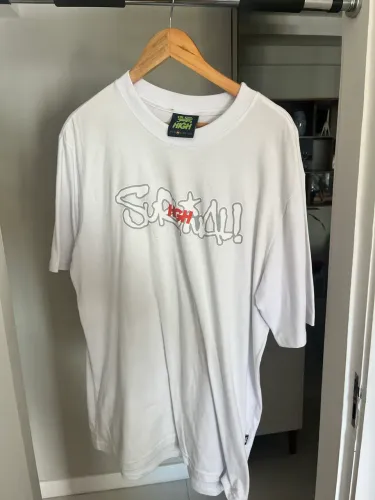 Camisa High x Survival