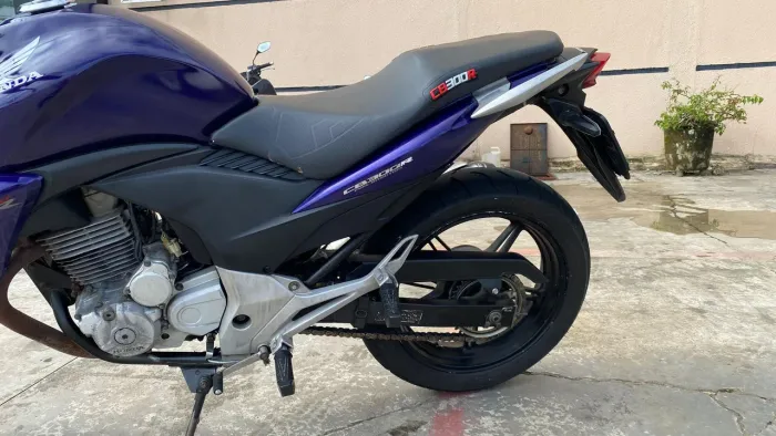 Cb 300 r ( vendo ou troco )