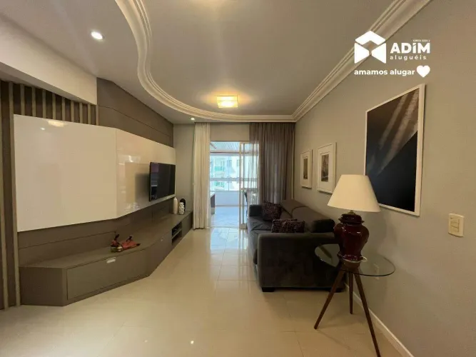 Locação anul: apartamento de 3 suítes mobiliado a quadra mar em Balneário Camboriú.