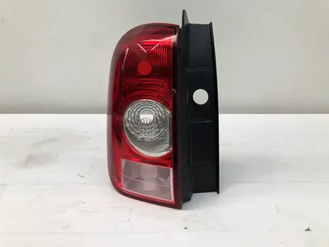 Lanterna Esquerda Renault Duster 2011 2014 Esquerdo/motorista Vermelho