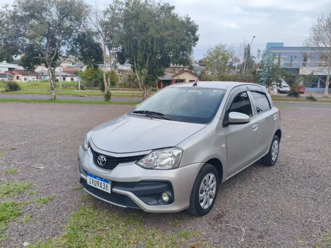 Toyota Etios X 1.3 Flex 16V 5P Mec. 2018