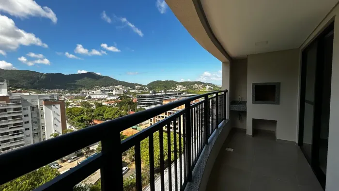 Locação | 98 m², sacada com churrasqueira, 3 quartos e 1 vaga de garagem - Saco Grande, em