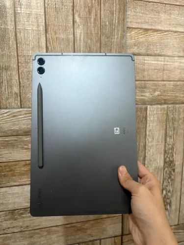 Samsung Galaxy Tab S9 FE+ 128GB - Pouco Usado