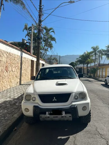 Mitsubishi L200 GL 2.5 4X4 CD Diesel 2009