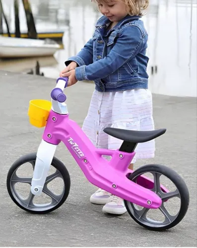 Bicicleta de equilíbrio menina 