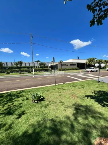 Casa em condomínio à Venda em Condomínio Araçari, Londrina - PR