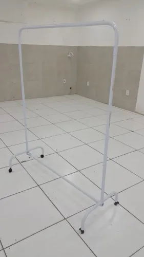 Aluga-se sala comercial