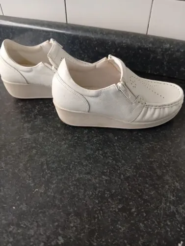 Sapato branco Usaflex