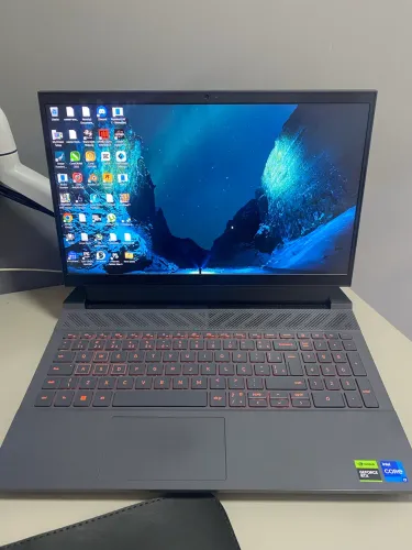 Dell G15 5530 i7 16GB Ram