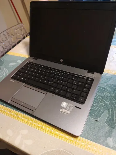 Notebook Hp i5 com 8 gigas e SSD