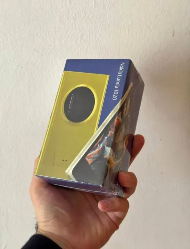 Nokia 1020