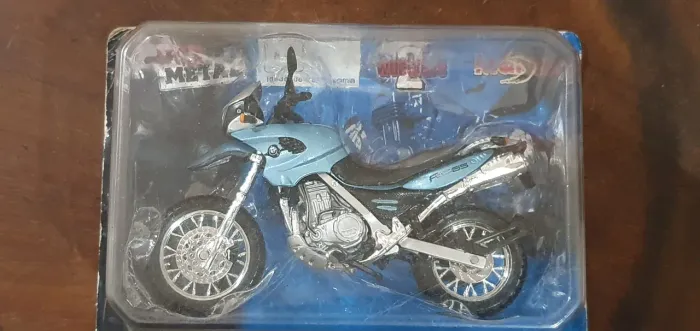 PROMOÇÃO Moto Miniatura Maisto  