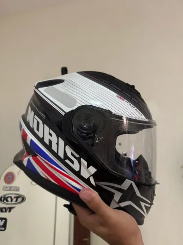 Capacete NORISK+intercomunicador (quase nunca usado) perfeito estado