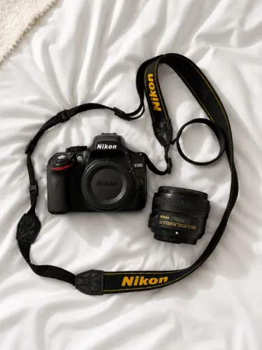 Nikon D3100 + D5100 + lente 50mm 1.8 troco tudo por Nikon D7100