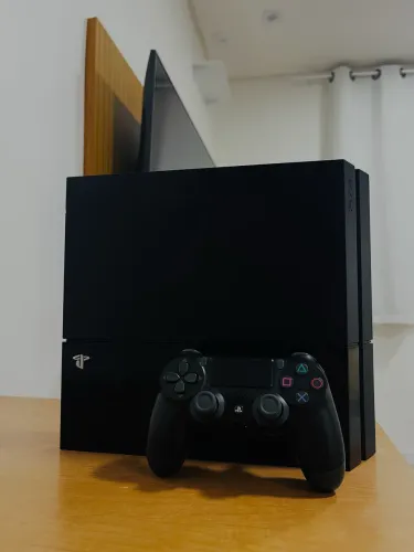 Ps4 FAT 500GB + 1 Controle Original + 6 Jogos Digitais 