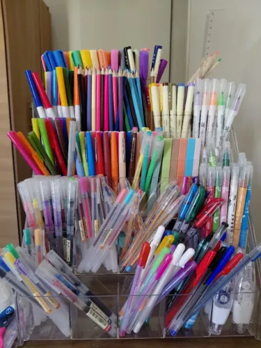 Lote de Papelaria com 17 Kits Novos - 378 Peças - Importados e Nacionais