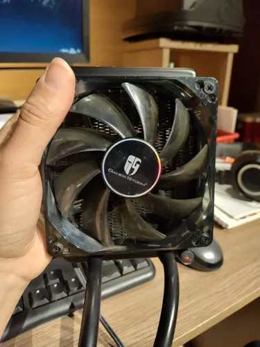 Water Cooler Gamerstorm Maelstrom 120T Deepcool 120mm para AMD e Intel