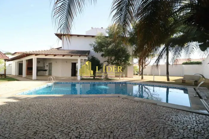 BELÍSSIMA CASA NO JARDIM KARAÍBA