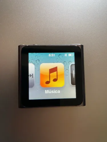 iPod Nano de 6ª Geração (16GB) na cor Graphite Modelo: MC694LL