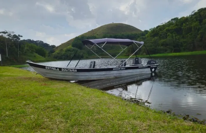 BARCO LEVEFORT SQUALUS 600S COM MOTOR MERCURY 15HP SUPER