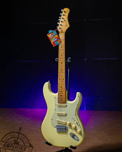 Guitarra Tagima Woodstock TG-530