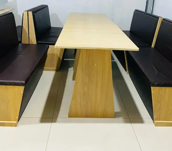 10 Conjuntos de Mesa com Sofás para Cafeteria ou Restaurante - Novíssimos