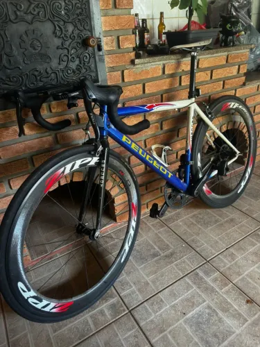 Bicicleta PEUGEOT em CROMOLI
