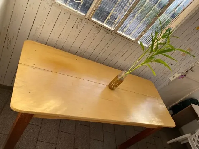 Mesa de madeira retangular multiuso
