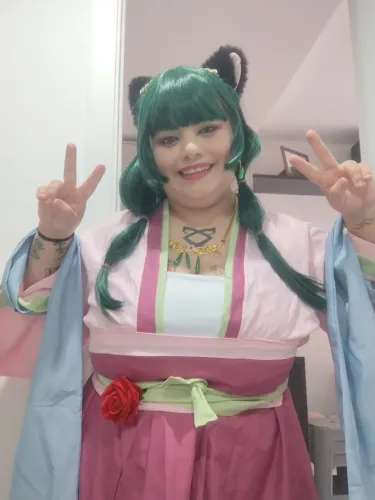 Cosplay plus size MaoMao apothecary diaries festa no jardim
