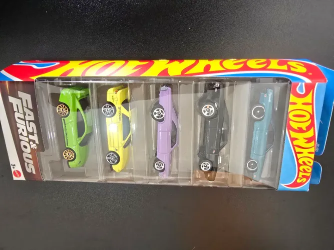 Hot Wheels 5 pack Fast & Furious Lacrado