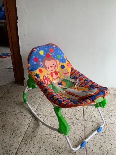 Cadeirinha de balanço infantil