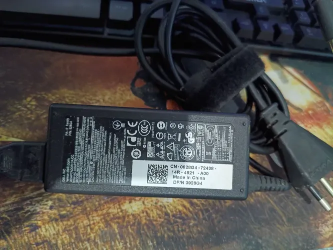 Carregador para notebook Dell Inspiron N4050 usado funcionando perfeitamente 