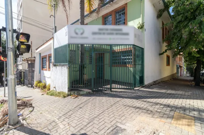 Casa comercial na Rua Cotoxó, 875 - 869 400 m²