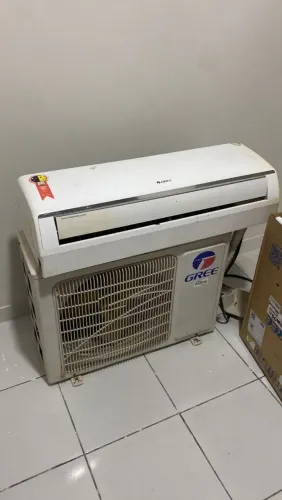 Vendo instalado ar-condicionado inverter de 12 BTUs.