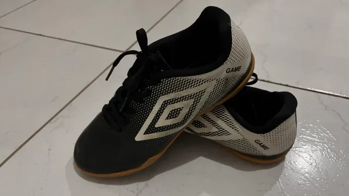 Chuteira de futsal Umbro Game