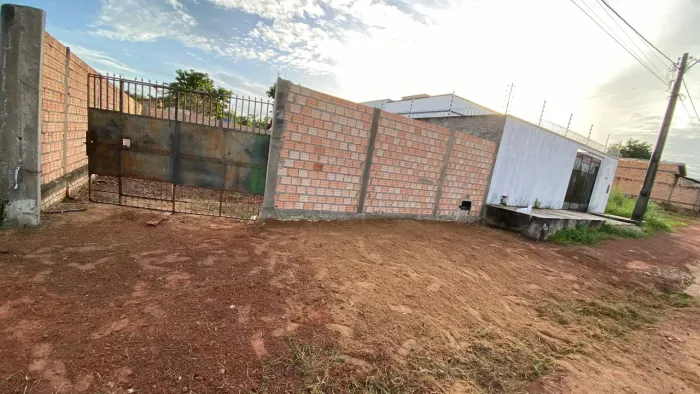 Terreno 10x20 no satélite- próx Av padre anchieta bem no início bairro
