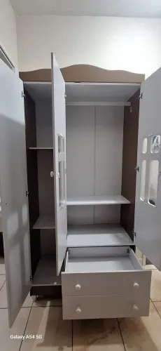 GUARDA ROUPA INFANTIL