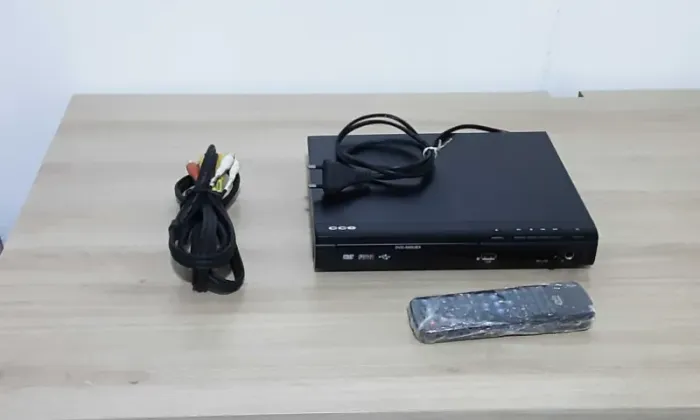 Aparelho DVD Cce 540USX