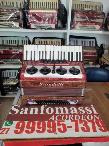 Acordeon Scandalli Vermelha 80 Baixos