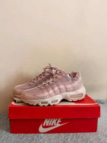 Nike Air Max 95 (Unissex) BR39